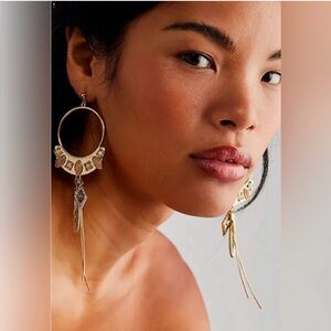 FREE PEOPLE  Gold/Opal Winona Bohemian Classic Hoop Earrings